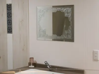 エッチングガラス　装飾ミラー・自宅の洗面台製作事例